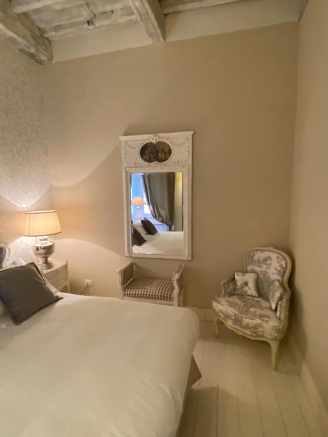 White Florence Suite Buitenkant foto