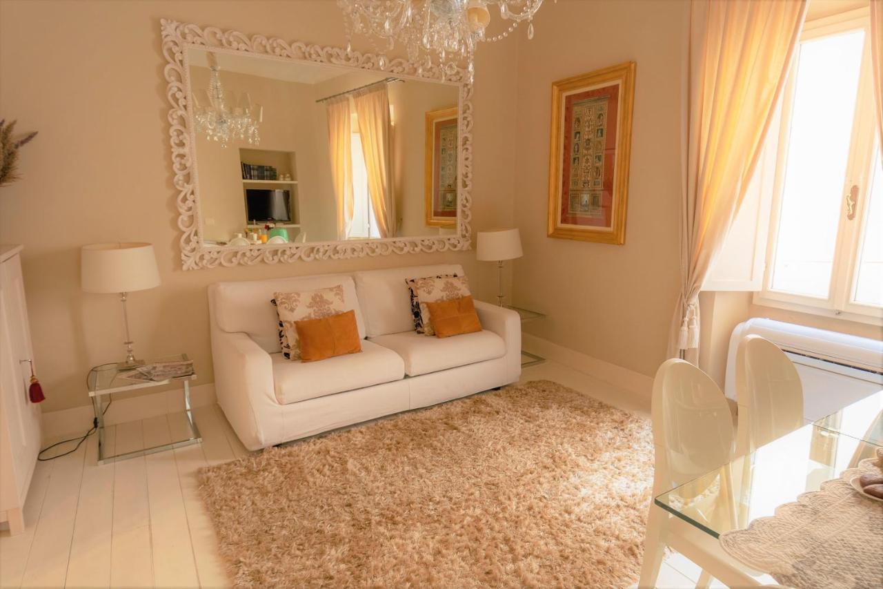 White Florence Suite Buitenkant foto
