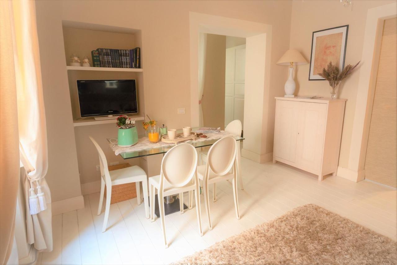 White Florence Suite Buitenkant foto