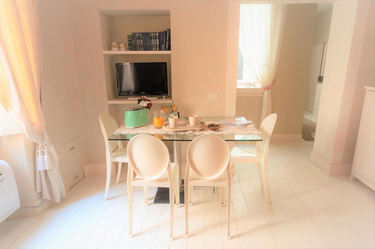 White Florence Suite Buitenkant foto