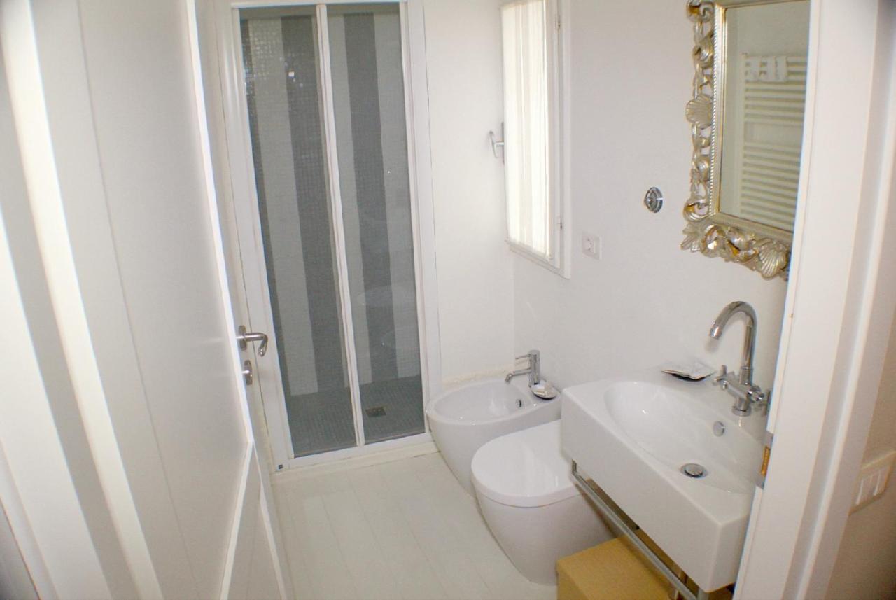 White Florence Suite Buitenkant foto